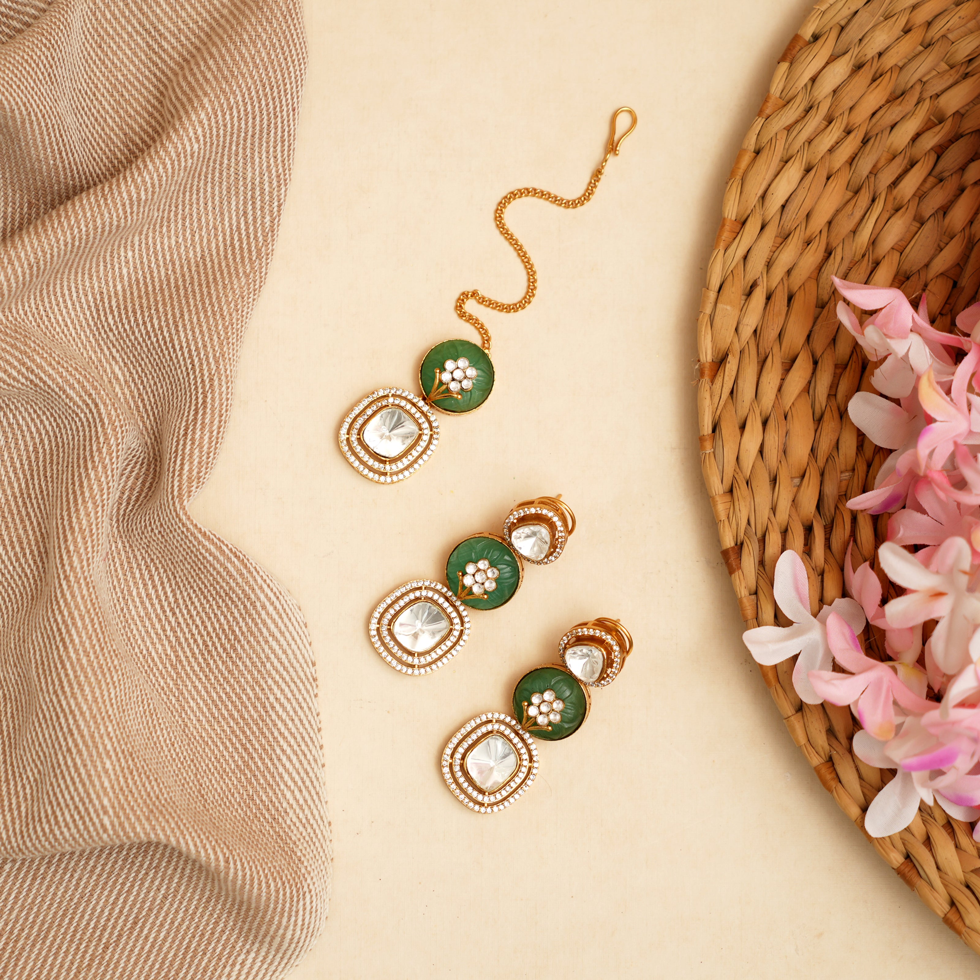 Ahira Necklace Set