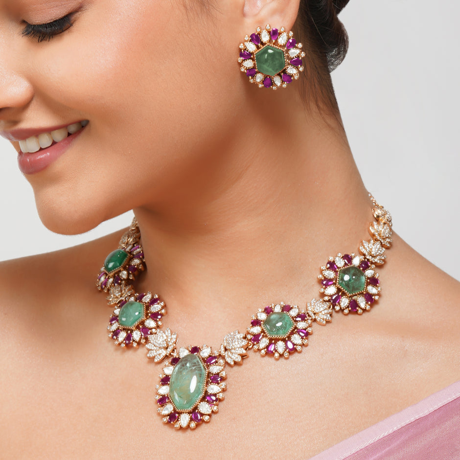Shanaya Necklace Set