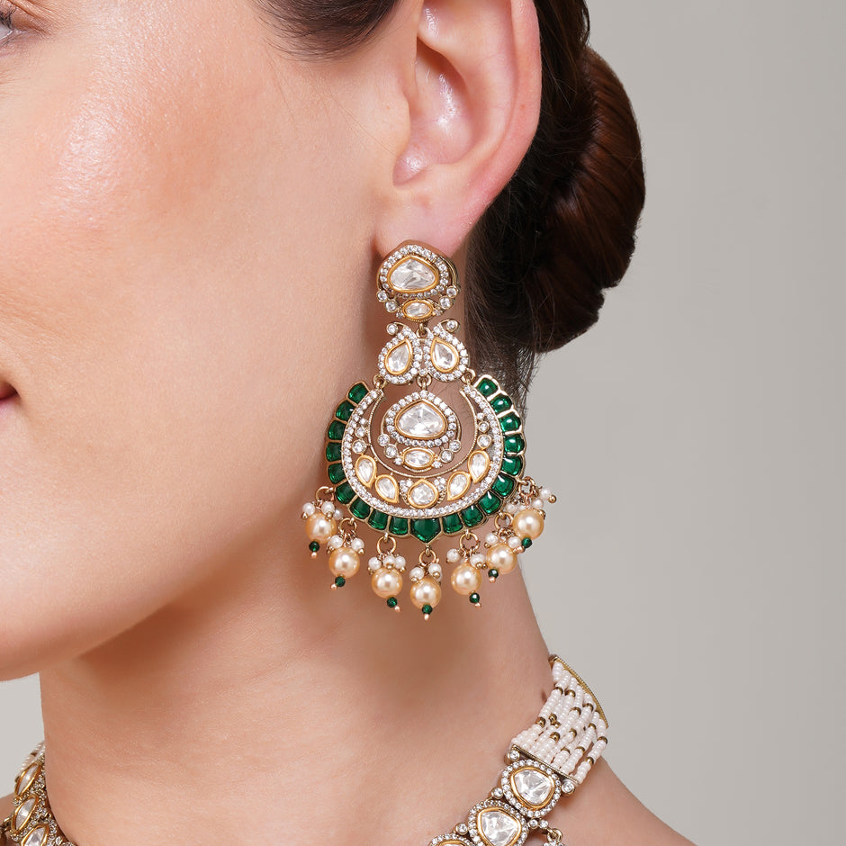 Janhavi Emerald  Kundan Necklace Set