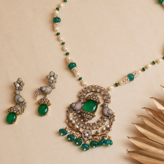 Ujjaini Necklace Set