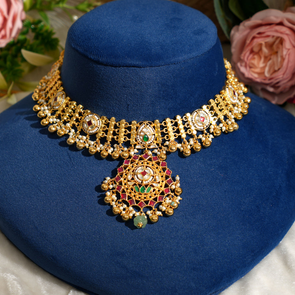 Mishika Necklace Set
