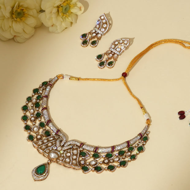 Avni Necklace Set