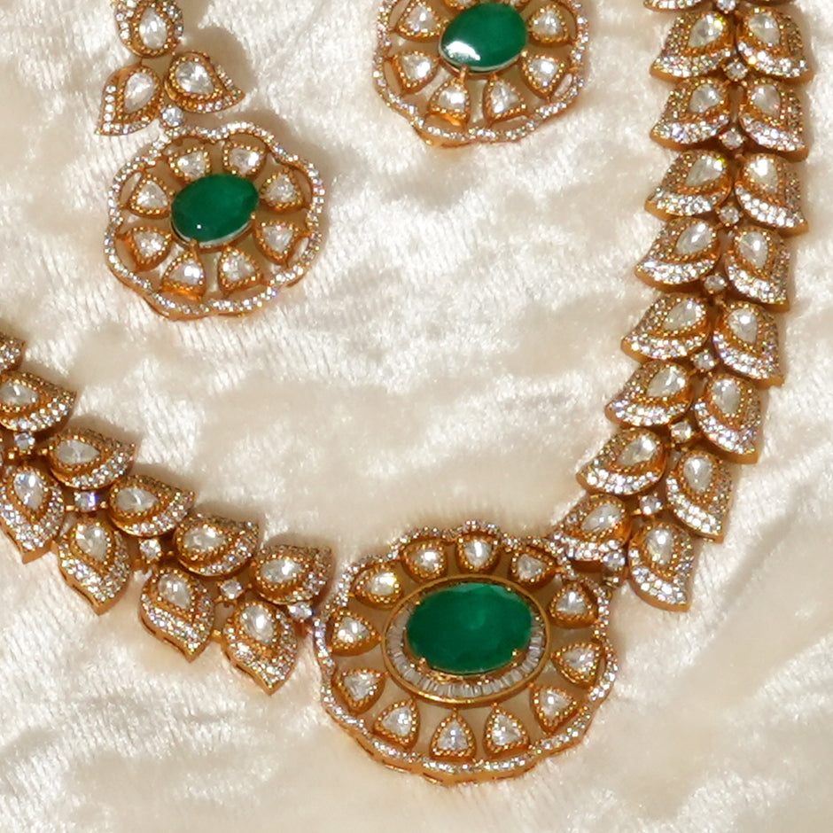 Himanshi Necklace Set