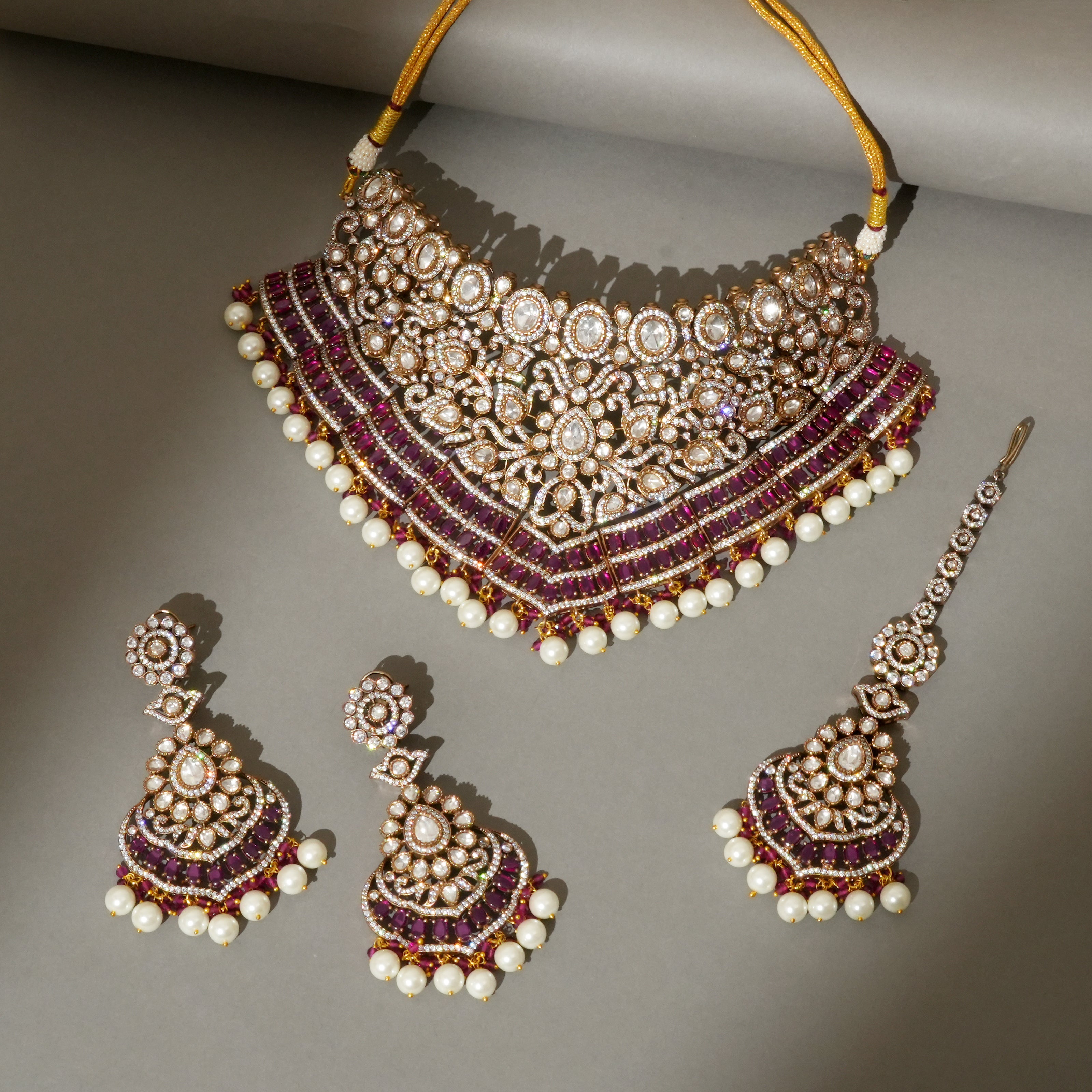 Inira Necklace Set