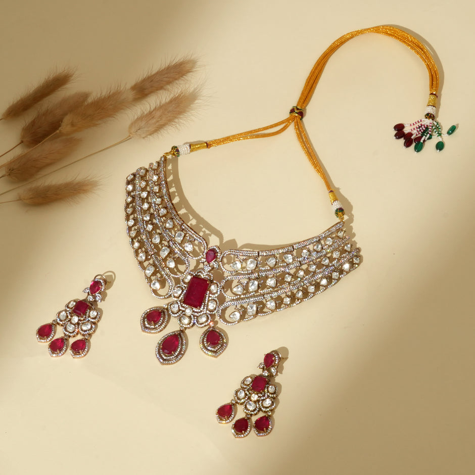 Chitraa Necklace Set