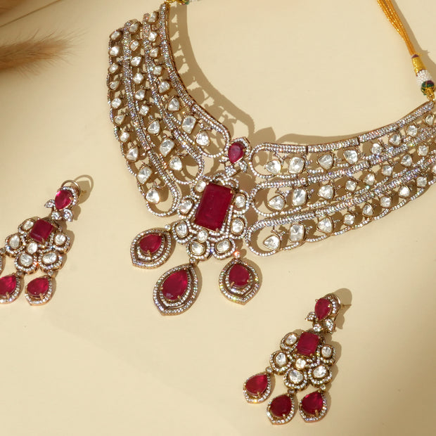 Chitraa Necklace Set