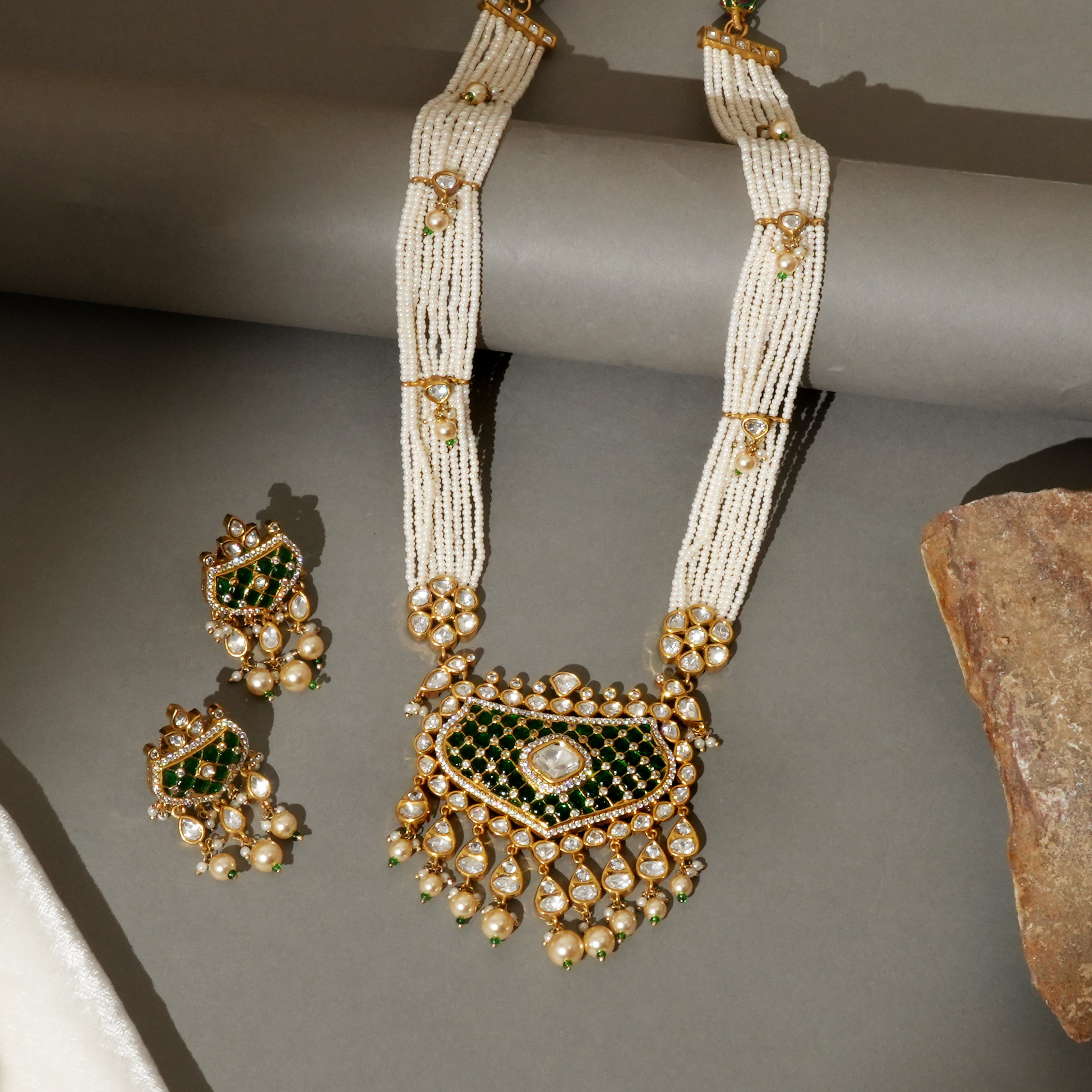 Jhanvi Necklace Set