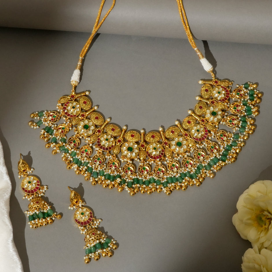 Driti Necklace Set