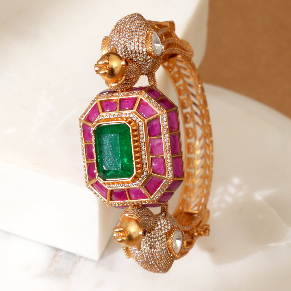 Kaira Kada