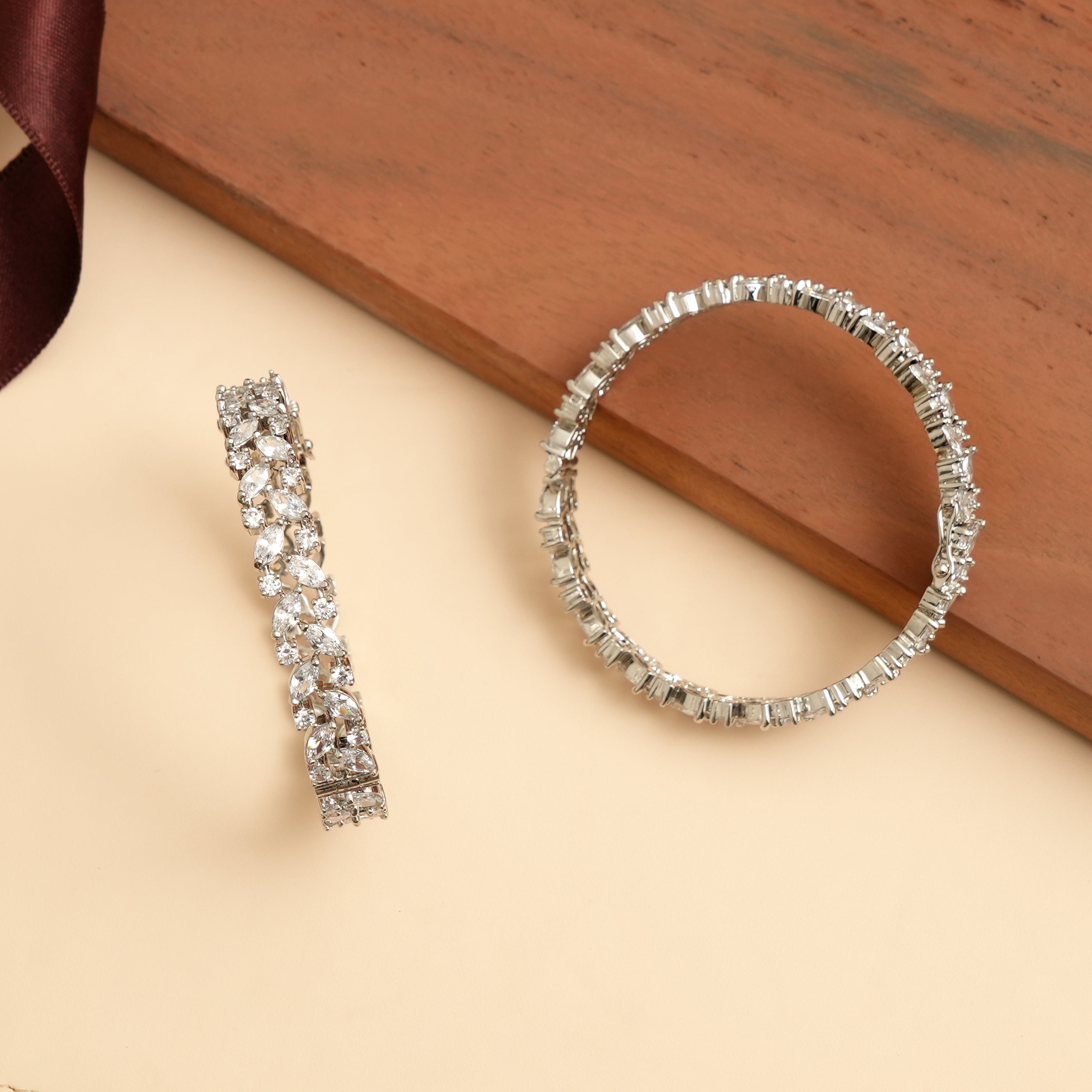Rhea Bangles Set